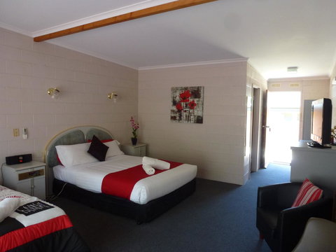 The Grampians Motel - Tourism Caloundra 40