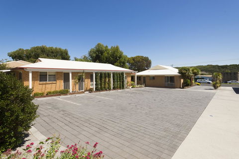 Port Campbell Parkview Motel & Apartments - Tourism Caloundra 37