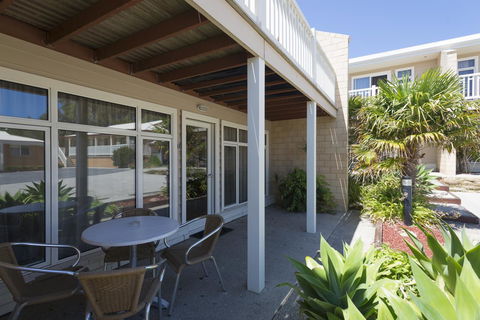 Port Campbell Parkview Motel & Apartments - Tourism Caloundra 35