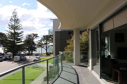 130 At The Waves - Tourism Caloundra 21