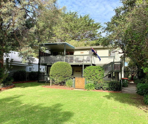 Island Family Holiday Retreat - Tourism Caloundra 0