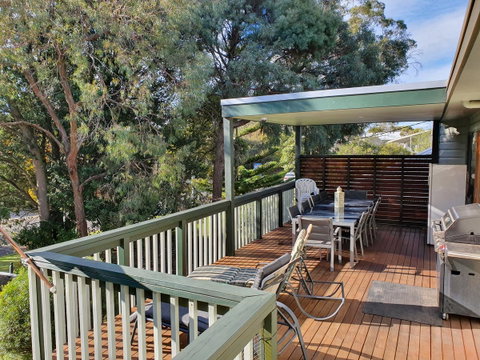 Island Family Holiday Retreat - Tourism Caloundra 1