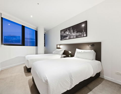 Experience Platinum Hotel Apartments - Tourism Caloundra 6