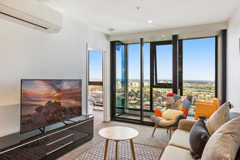 Experience Platinum Hotel Apartments - Tourism Caloundra 5