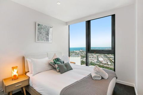 Experience Platinum Hotel Apartments - Tourism Caloundra 11