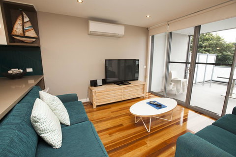 7 Falls Apartments - Tourism Caloundra 5