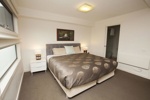 7 Falls Apartments - Tourism Caloundra 22