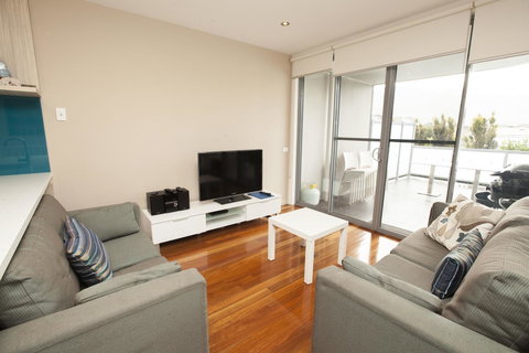 7 Falls Apartments - Tourism Caloundra 12