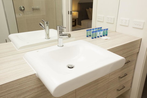 7 Falls Apartments - Tourism Caloundra 16