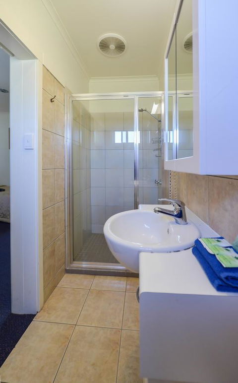 Heyfield Motel And Apartments - Tourism Caloundra 22