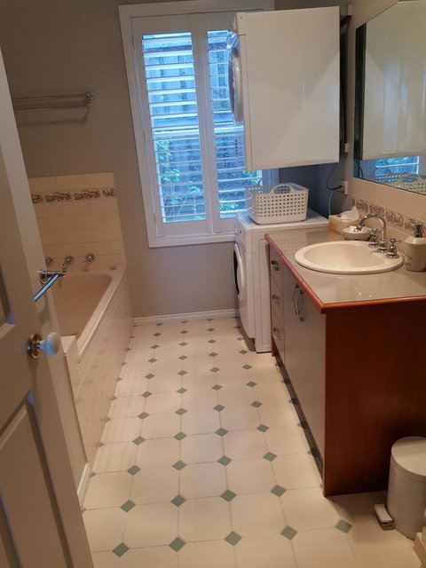 Oxford Rise Apartment - Tourism Caloundra 10