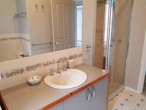 Oxford Rise Apartment - Tourism Caloundra 11