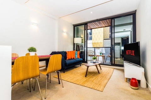 Stay Like Home - Tourism Caloundra 0
