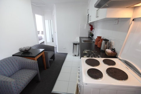 Mornington Motel - Tourism Caloundra 36