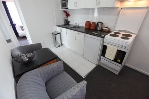 Mornington Motel - Tourism Caloundra 8