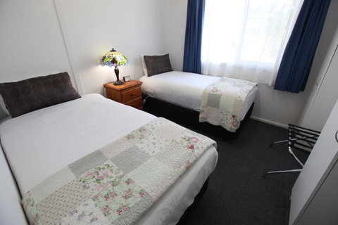 Mornington Motel - Tourism Caloundra 22