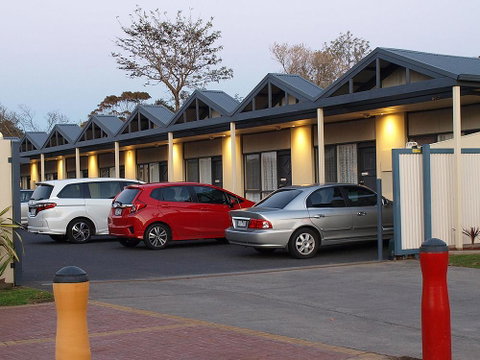 Mornington Motel - Tourism Caloundra 32