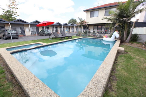 Mornington Motel - Tourism Caloundra 9