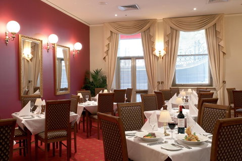 Grand Hotel Melbourne - Tourism Caloundra 23