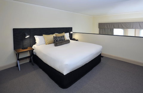 Grand Hotel Melbourne - Tourism Caloundra 18