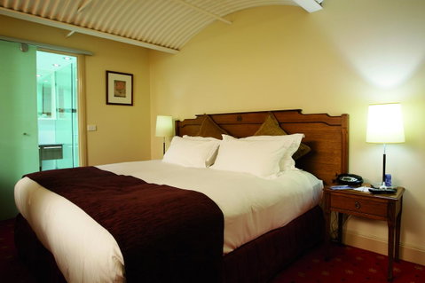 Grand Hotel Melbourne - Tourism Caloundra 8