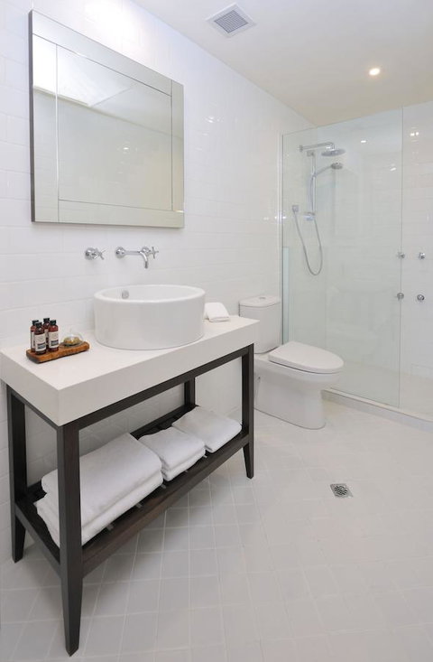 Grand Hotel Melbourne - Tourism Caloundra 4