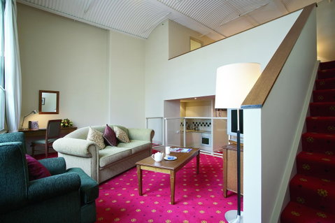 Grand Hotel Melbourne - Tourism Caloundra 15