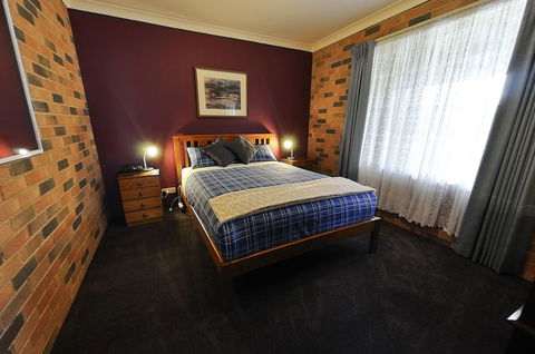 Greenvale Holiday Units - Tourism Caloundra 8