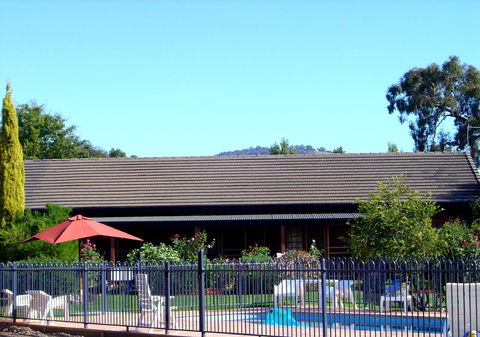 Greenvale Holiday Units - Tourism Caloundra 16