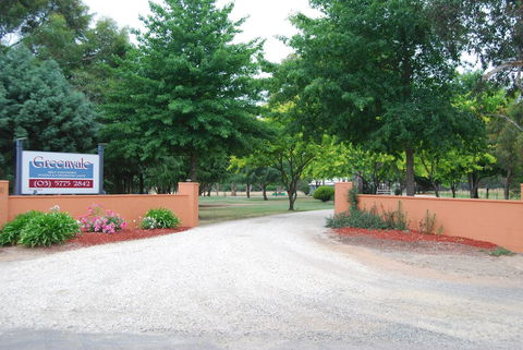 Greenvale Holiday Units - Tourism Caloundra 1