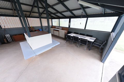 Greenvale Holiday Units - Tourism Caloundra 10