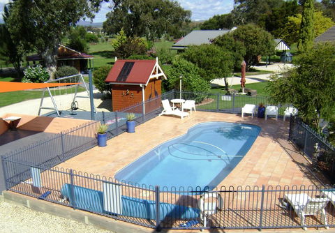 Greenvale Holiday Units - Tourism Caloundra 15