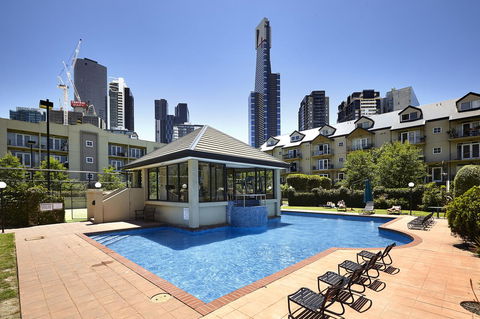Melbourne Luxury Paradise - Tourism Caloundra 0