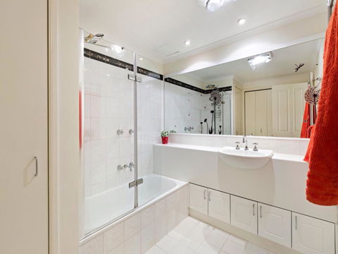 Melbourne Luxury Paradise - Tourism Caloundra 9