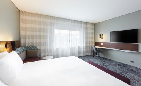Holiday Inn Express Melbourne Southbank, An IHG Hotel - Tourism Caloundra 21