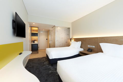 Holiday Inn Express Melbourne Southbank, An IHG Hotel - Tourism Caloundra 11