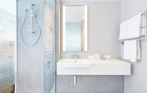 Holiday Inn Express Melbourne Southbank, An IHG Hotel - Tourism Caloundra 12