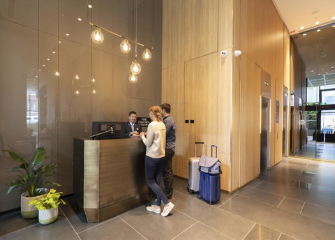 Novotel Melbourne Central - Tourism Caloundra 17