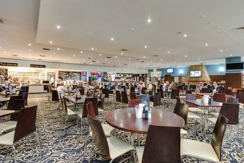 Nightcap At Seaford Hotel - Tourism Caloundra 39
