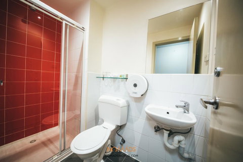 Nomads Melbourne Backpackers - Tourism Caloundra 17
