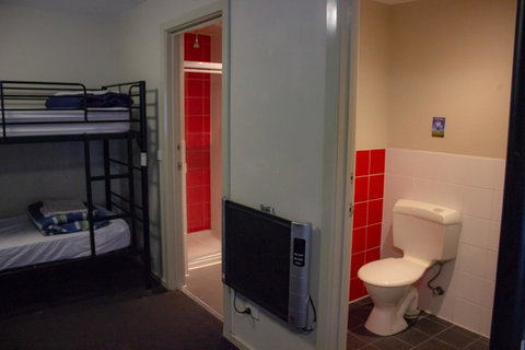 Nomads Melbourne Backpackers - Tourism Caloundra 42