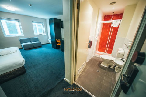 Nomads Melbourne Backpackers - Tourism Caloundra 20