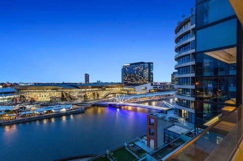 Melbourne Holiday Apartments Flinders Wharf - Tourism Caloundra 10