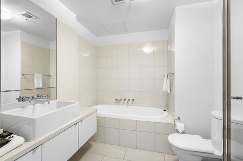 Melbourne Holiday Apartments Flinders Wharf - Tourism Caloundra 16