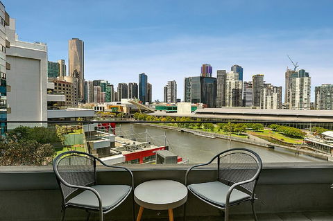 Melbourne Holiday Apartments Flinders Wharf - Tourism Caloundra 2