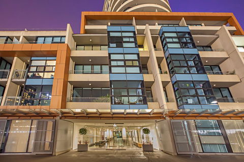 Melbourne Holiday Apartments Flinders Wharf - Tourism Caloundra 0
