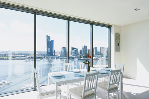 Waterside S Collection - Tourism Caloundra 15