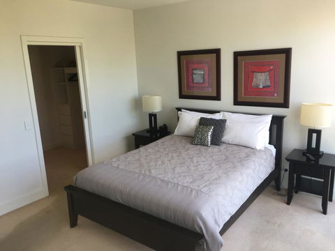 Geelong Waterfront Penthouse Apartment - Tourism Caloundra 6