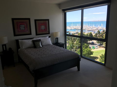 Geelong Waterfront Penthouse Apartment - Tourism Caloundra 7