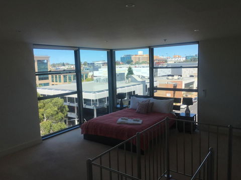 Geelong Waterfront Penthouse Apartment - Tourism Caloundra 12